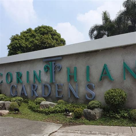 House and Lots in Corinthian Gardens .